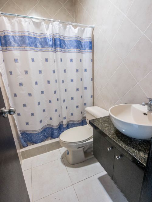 8. Bathroom2